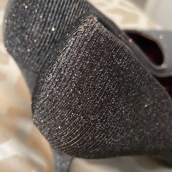 High heels - Picture 2 of 3